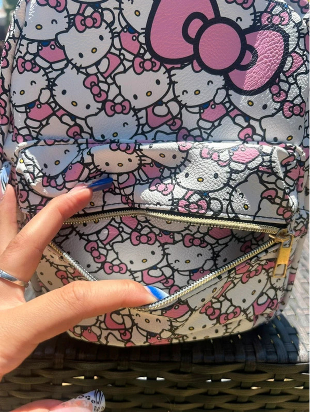 Hello Kitty Bag Bundle - Picture 3 of 9